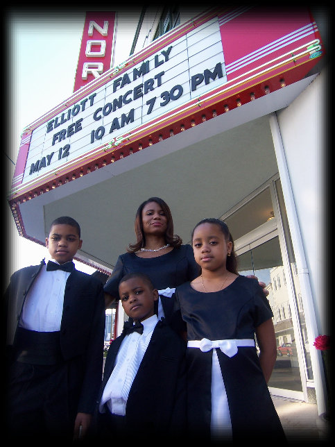 the_elliott_family_quartet_home_page001002.jpg
