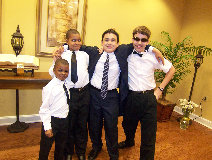 the_elliott_family_quartet_home_page016028.jpg